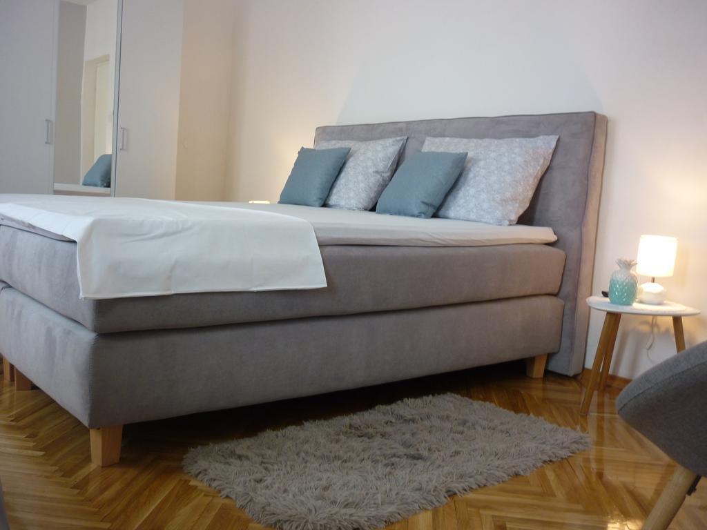 Apartment Vesna Supetar Extérieur photo
