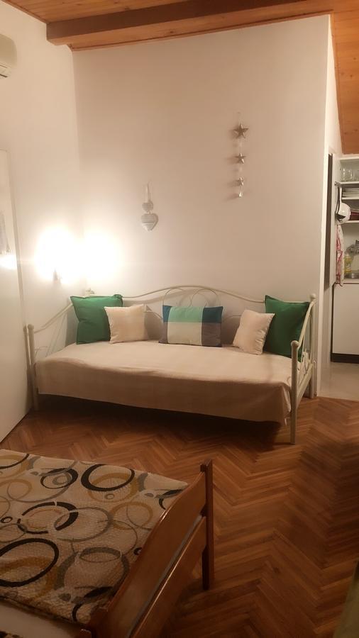 Apartment Vesna Supetar Extérieur photo